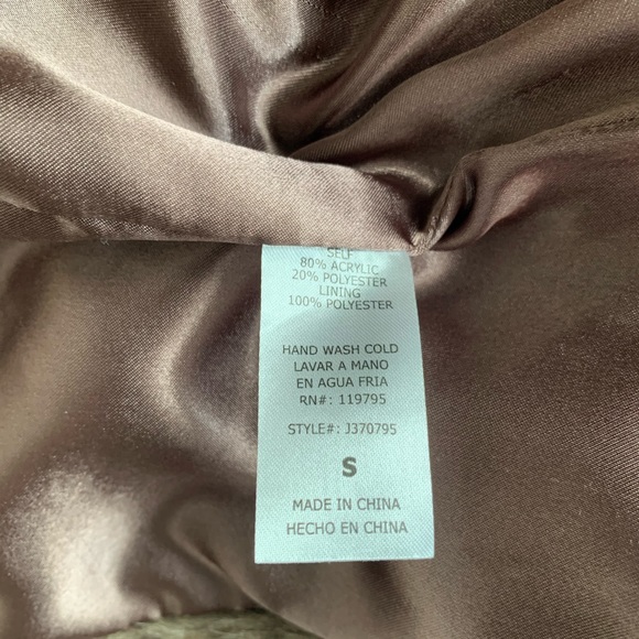 MOON Faux Fur Jacket. - Picture 6 of 6